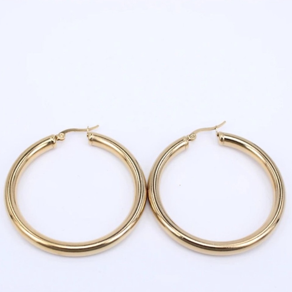 NEW 18K Yellow Gold Round 2” Tube Hoop Earrings - Picture 6 of 8